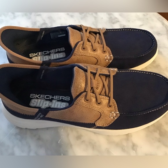 Sketchers Slip Ins Women’s Size 8, Navy & Tan NWT - Picture 14 of 16